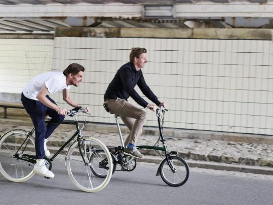 Thijs Zonneveld en Marco te Brömmelstroet op de fiets.